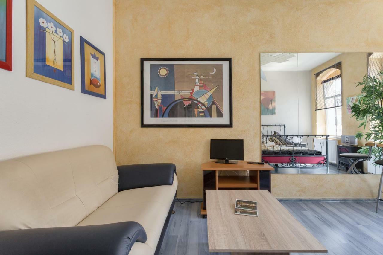 Ferienwohnung Residenz Bis 6 Gaeste , Ferienwohnung Dresden Bis 4 Gaeste, Ferienwohnung Elbflorenz Bis 2 Gaeste Екстериор снимка