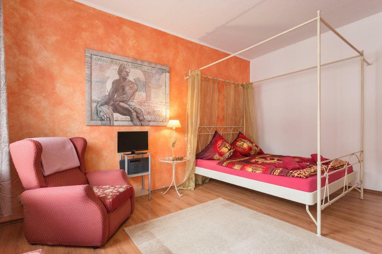 Ferienwohnung Residenz Bis 6 Gaeste , Ferienwohnung Dresden Bis 4 Gaeste, Ferienwohnung Elbflorenz Bis 2 Gaeste Екстериор снимка