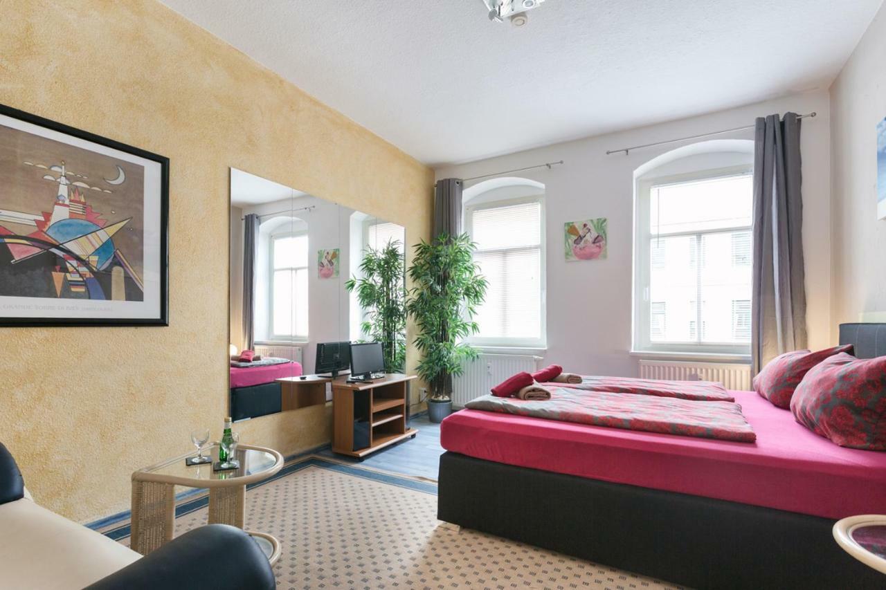 Ferienwohnung Residenz Bis 6 Gaeste , Ferienwohnung Dresden Bis 4 Gaeste, Ferienwohnung Elbflorenz Bis 2 Gaeste Екстериор снимка
