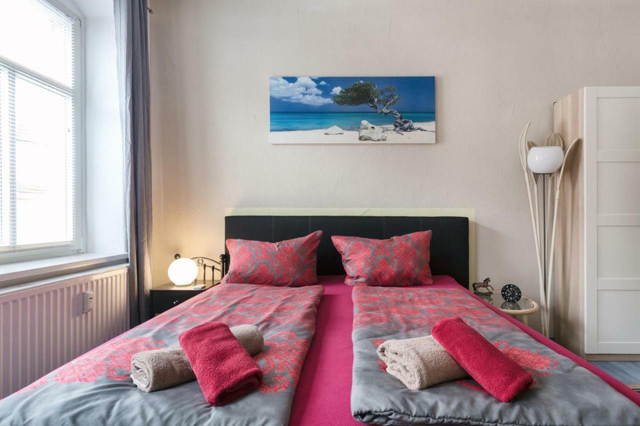 Ferienwohnung Residenz Bis 6 Gaeste , Ferienwohnung Dresden Bis 4 Gaeste, Ferienwohnung Elbflorenz Bis 2 Gaeste Екстериор снимка